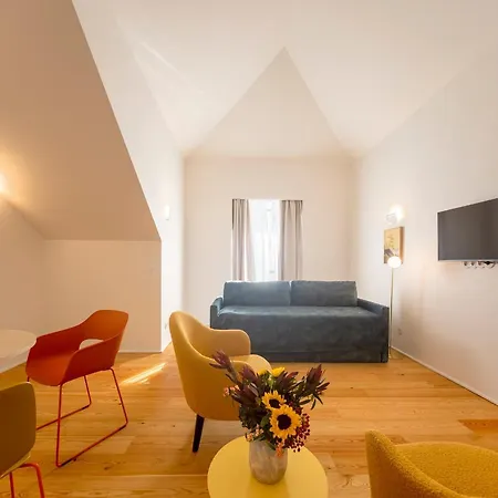 Serviced - Estrela Appartement