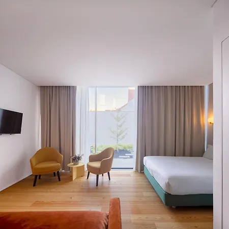 Serviced - Estrela Apartmán *
